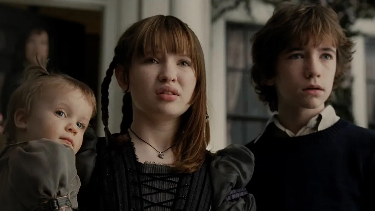 A Series of Unfortunate Events (2004) Hindi Dual Audio 720p BluRay [1GB] Screenshot